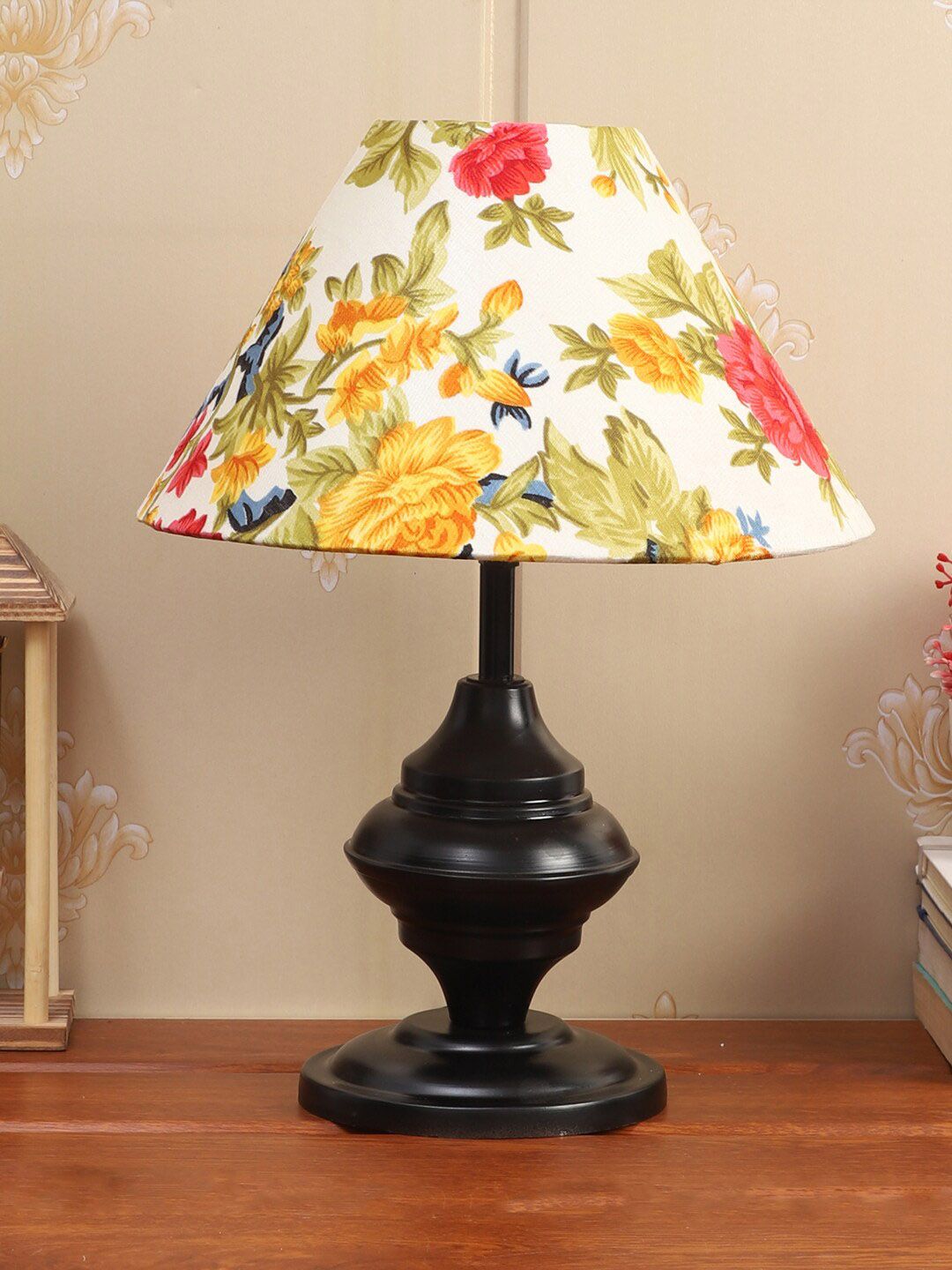 Foziq White & Black Printed Table Lamp Price in India