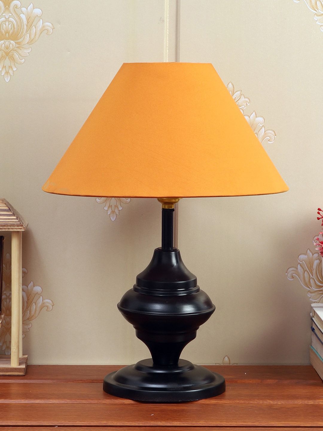 Foziq Black Solid Metal Table Lamps Price in India