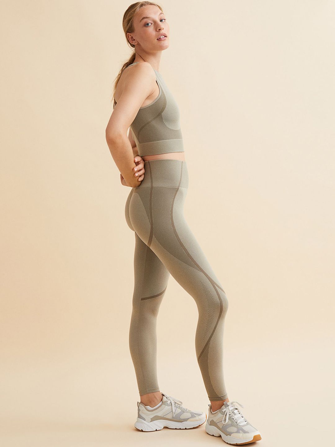 H&M Women Beige Seamless Sports Tights Price in India