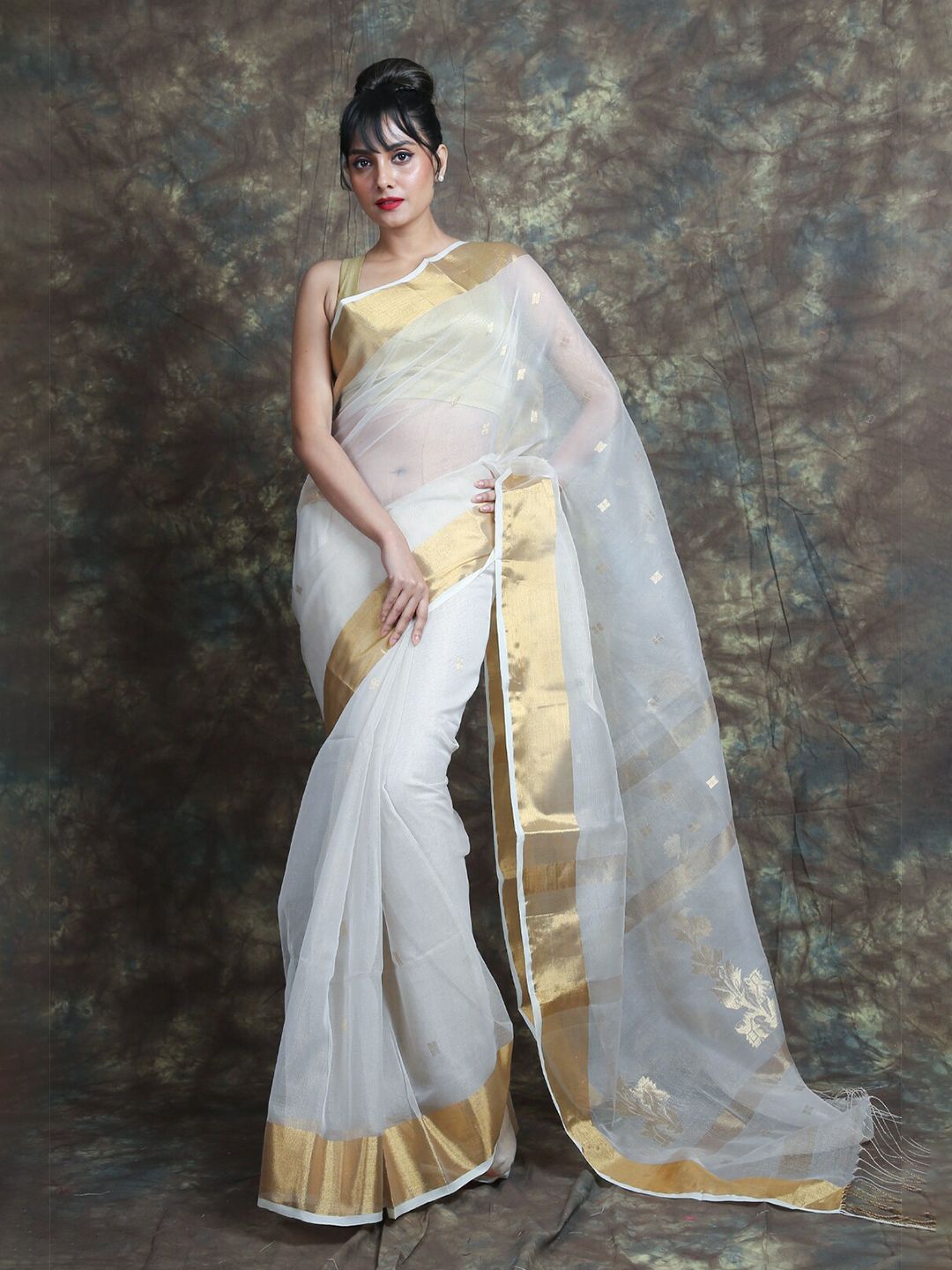 Arhi White & Gold-Toned Woven Design Zari Pure Silk Saree Price in India