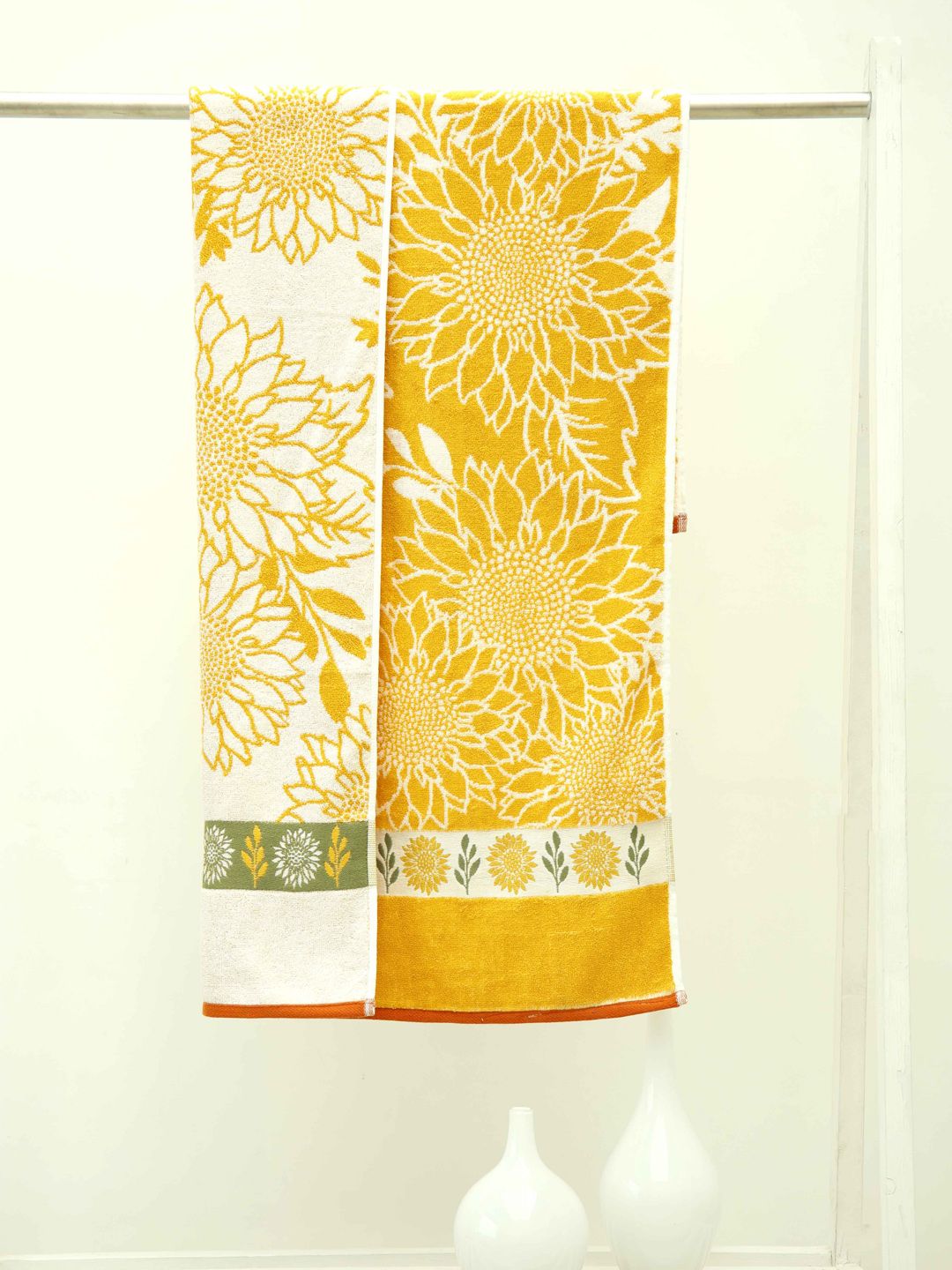 Ariana Yellow Printed 500 GSM Cotton Bath Towels Price in India