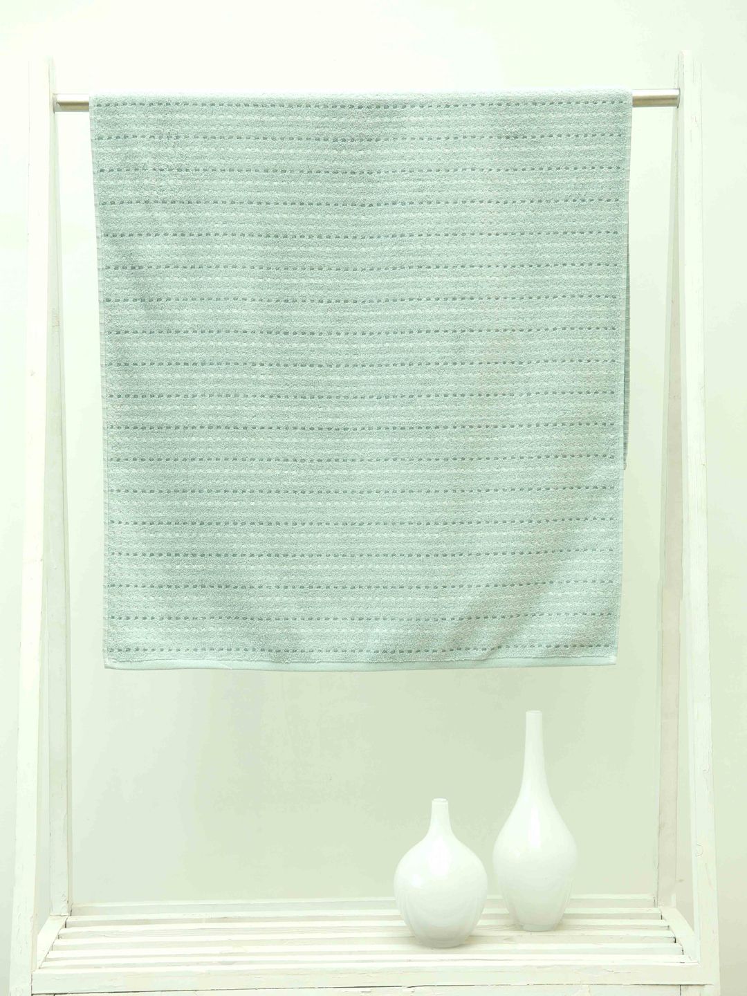 Ariana Unisex Turquoise Blue Striped 550 GSM Cotton Bath Towel Price in India