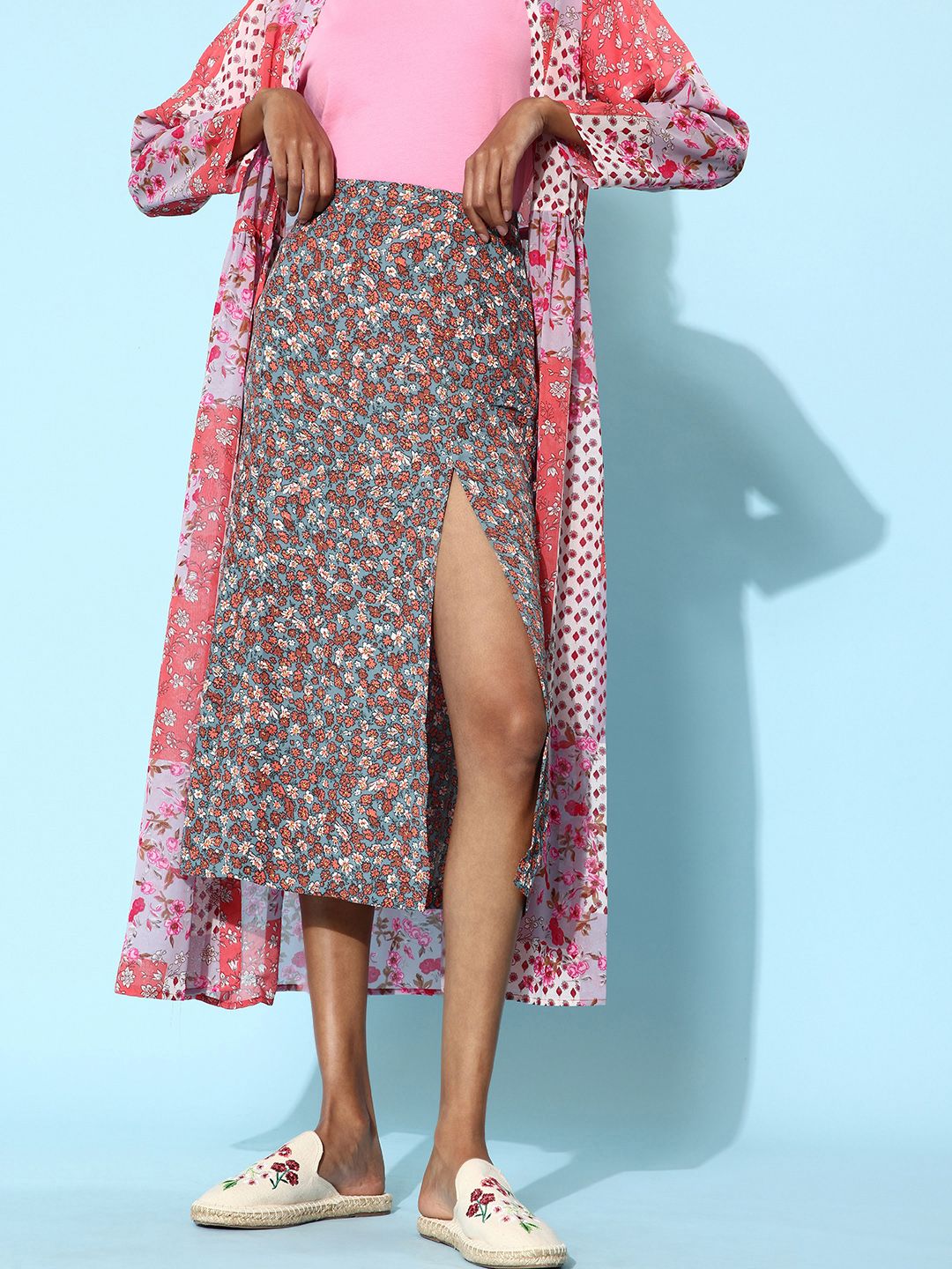 StyleStone Women Grey & Peach-Coloured Disty Floral Front Slit Midi A-Line Skirt Price in India