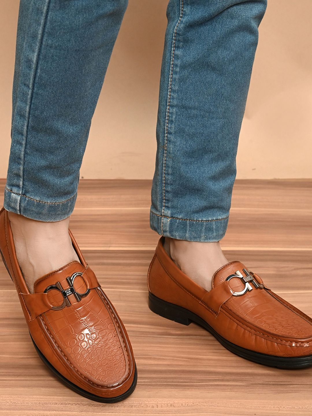 San Frissco Men Loafers