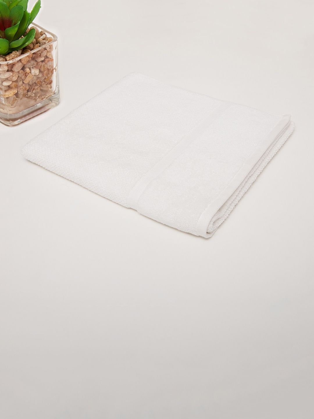 Home Centre White Solid 380 GSM Cotton Bath Towel Price in India