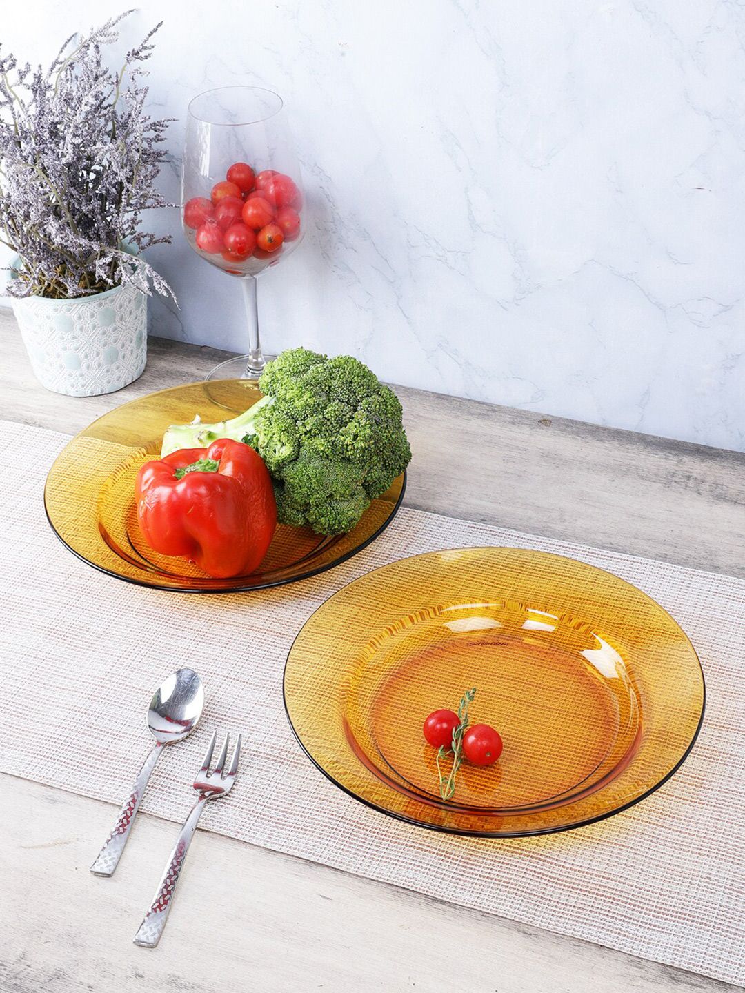 DURALEX Orange & 6 Pieces Glass Glossy Plates Price in India