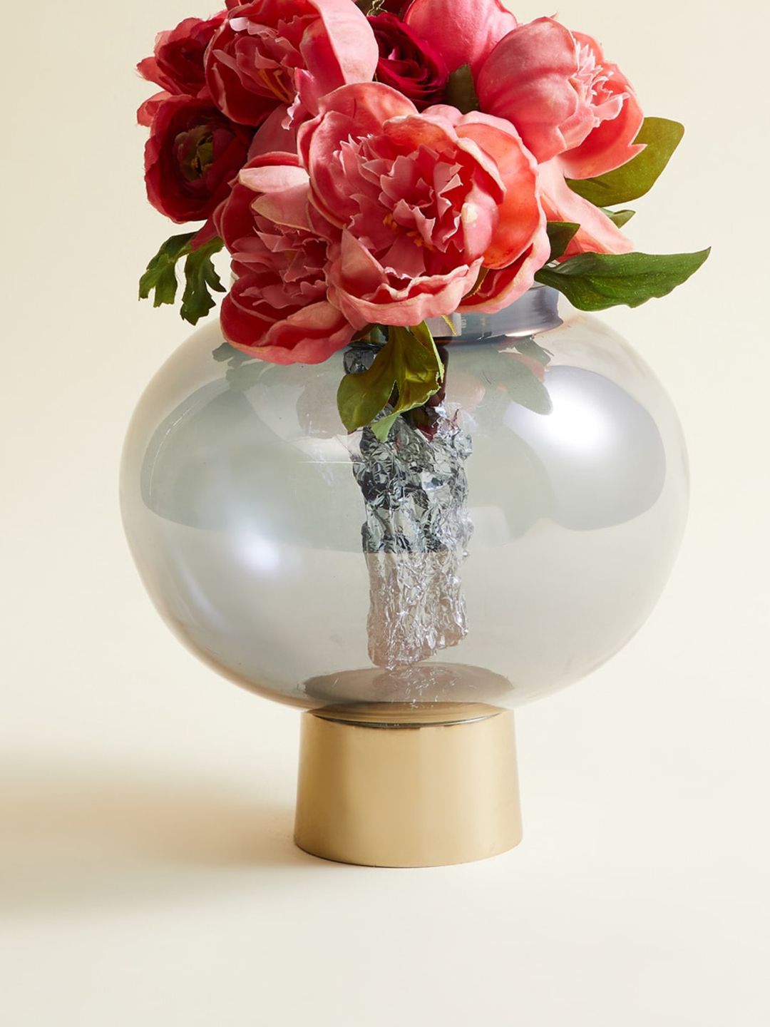 Home Centre Grey Solid Glass Vase With Stand Price in India