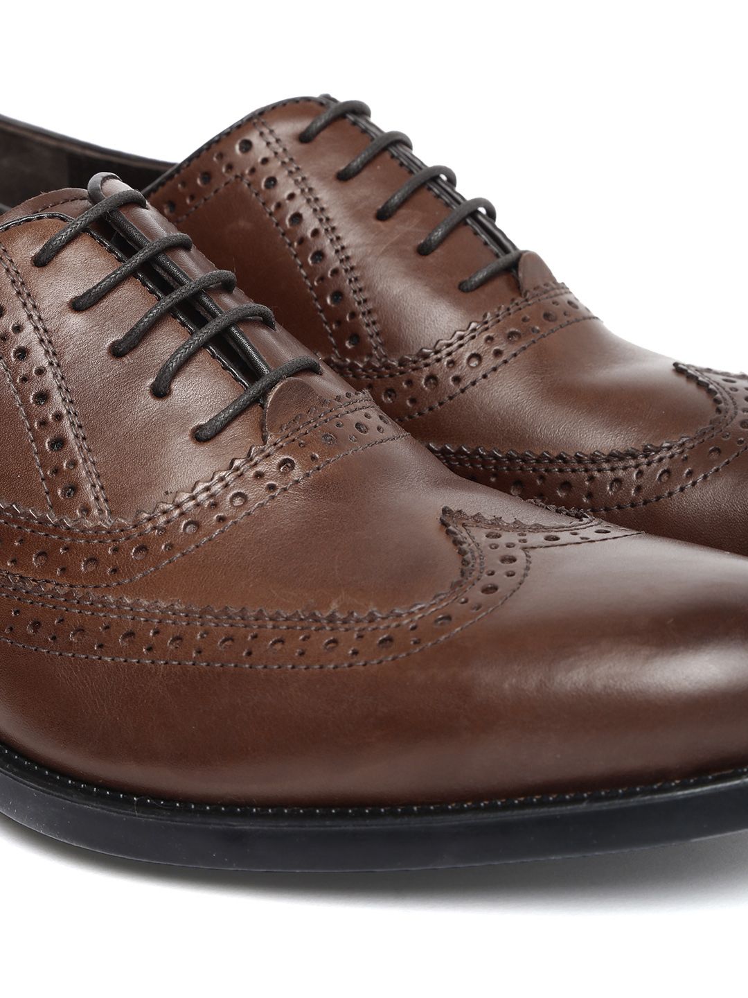 Buy JOHNSTON & MURPHY Tan Brown Duvall Wingtip Leather  display picture 2