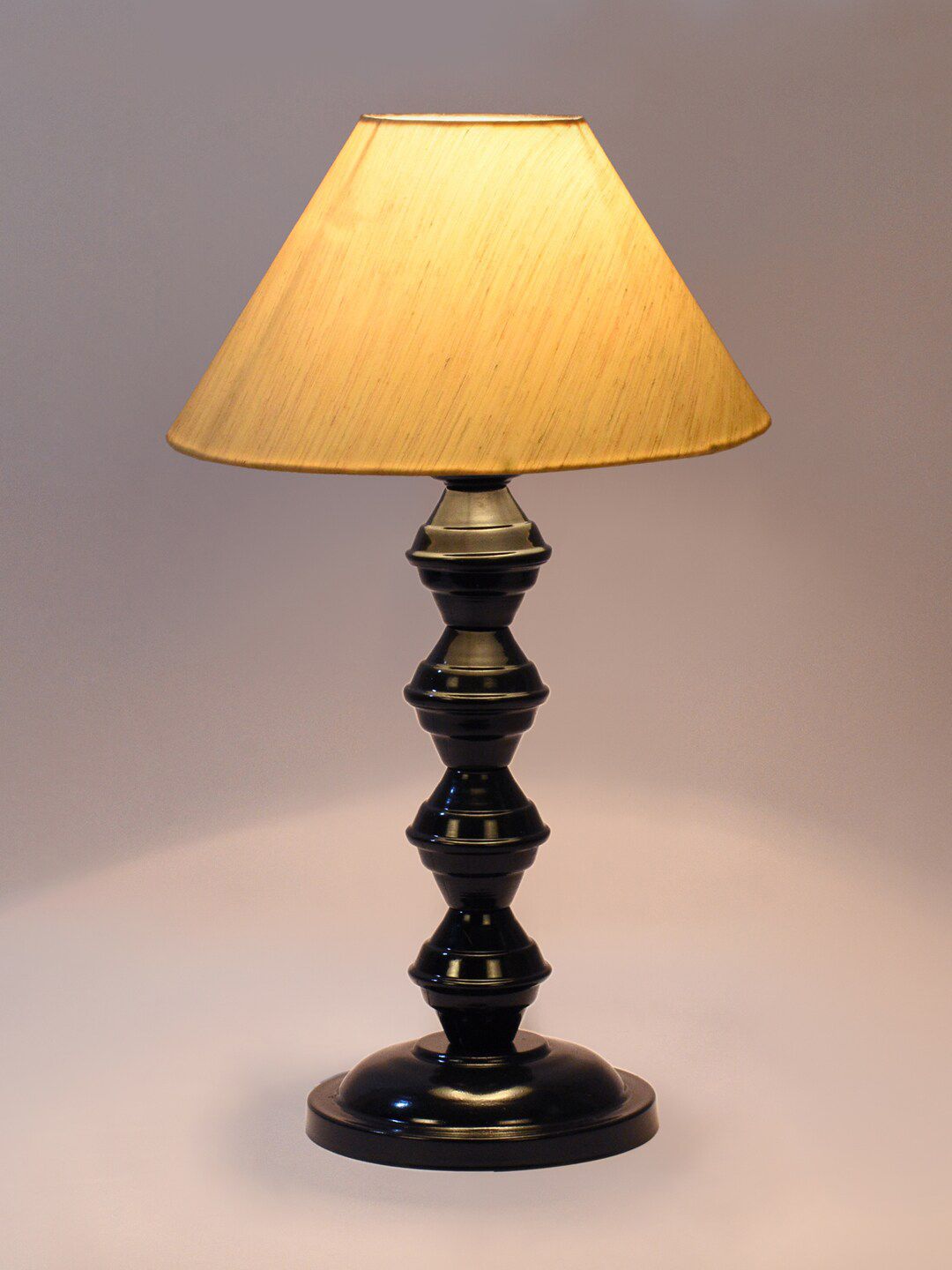 foziq Black & Beige Textured Metal Table Lamp Price in India