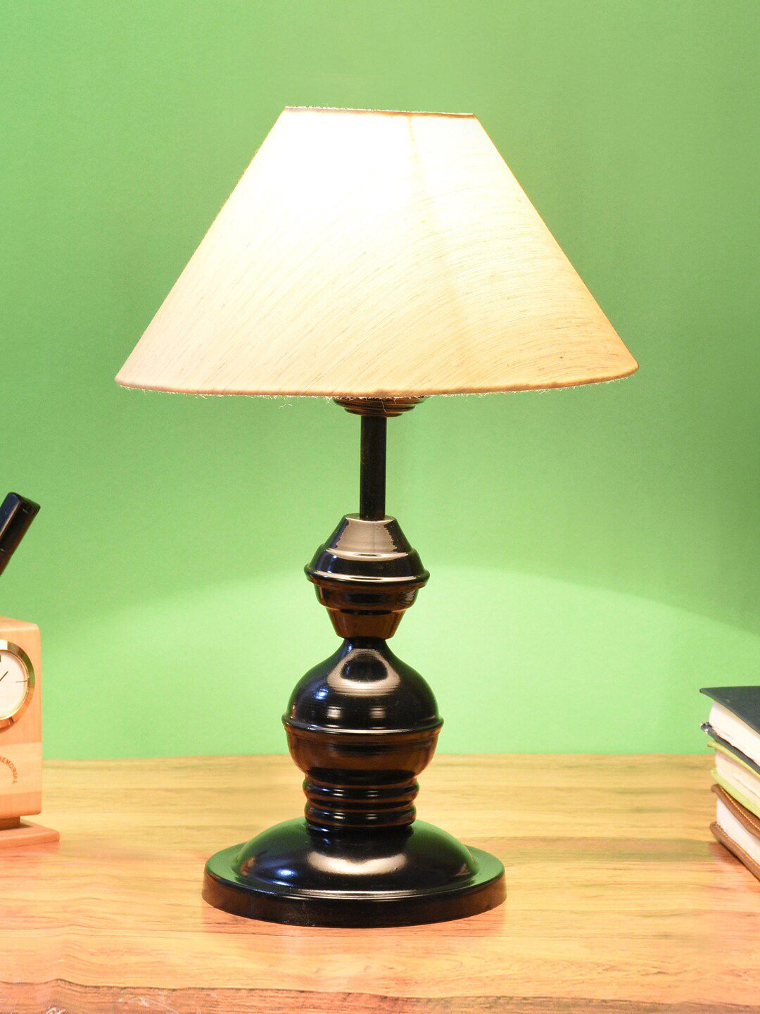 foziq Black & Beige Textured Table Lamp With Shade Price in India