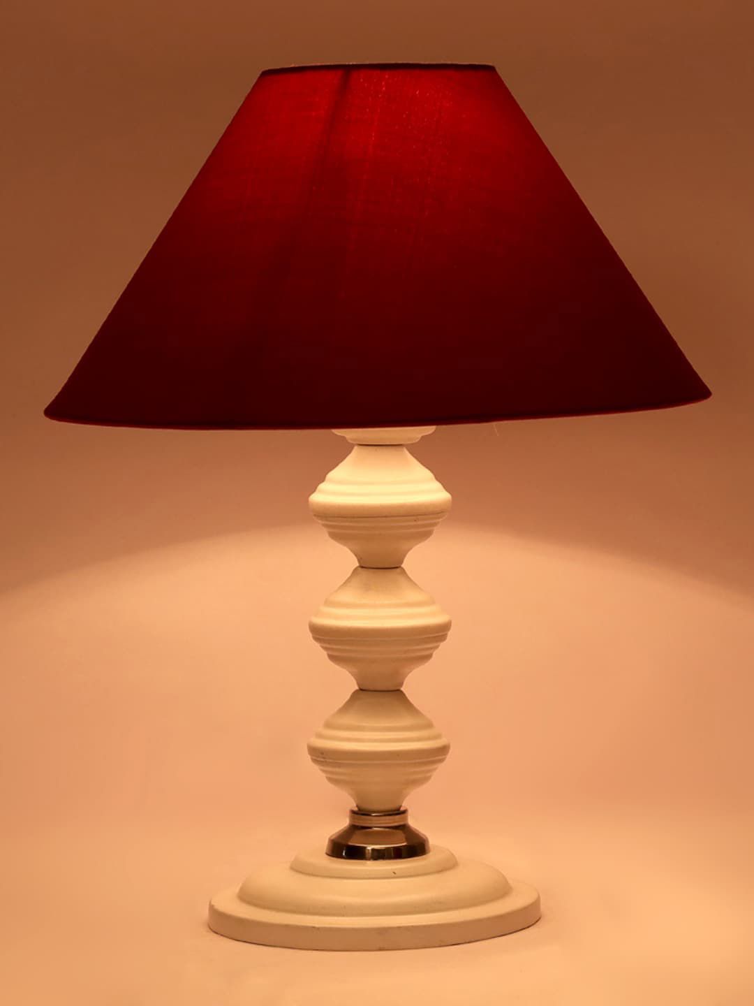 Foziq White & Maroon Solid Table Lamp Price in India