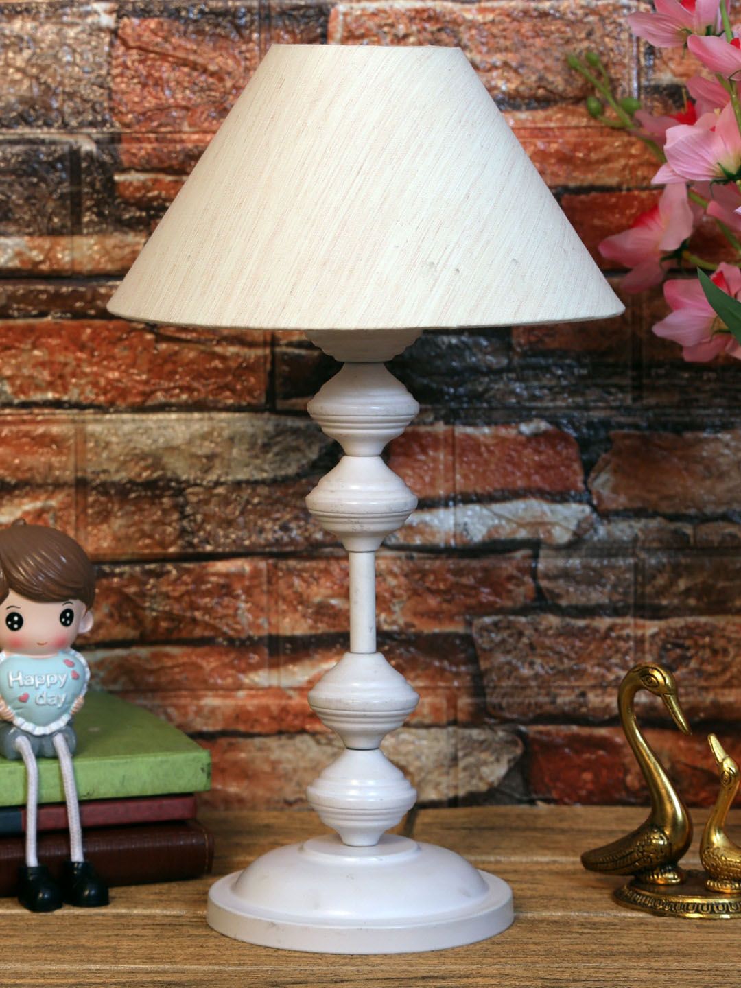 foziq White Textured Table Lamp Price in India