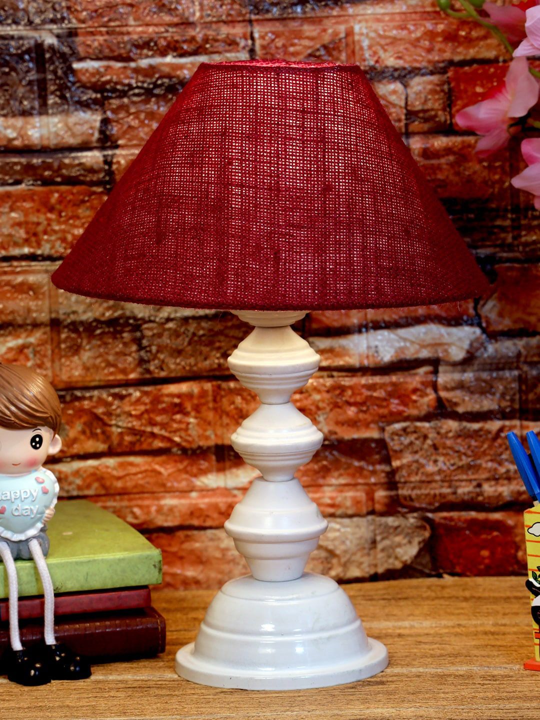 foziq White & Maroon Textured Table Lamp Price in India