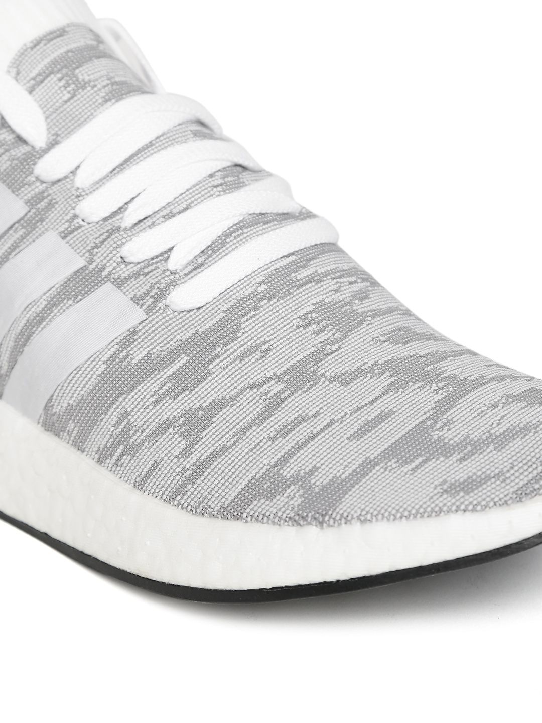 adidas gazelle silver green womens Adidas NMD R2 Primeknit White Black main image 1
