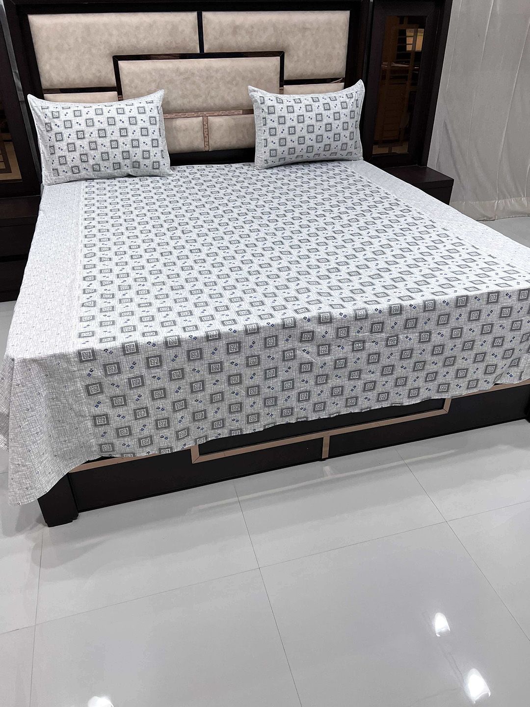 Pure Decor Unisex Grey Bedsheets Price in India