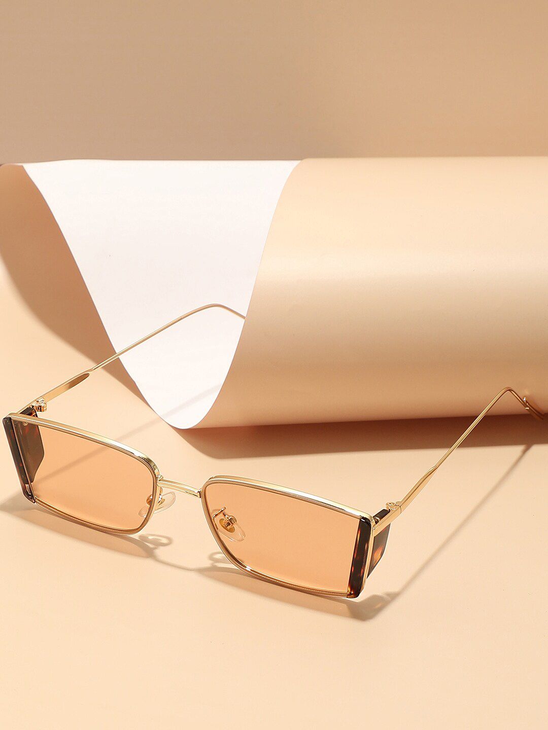 HAUTE SAUCE by Campus Sutra Unisex Brown Lens & Gold-Toned Rectangle Sunglasses with Polarised Lens