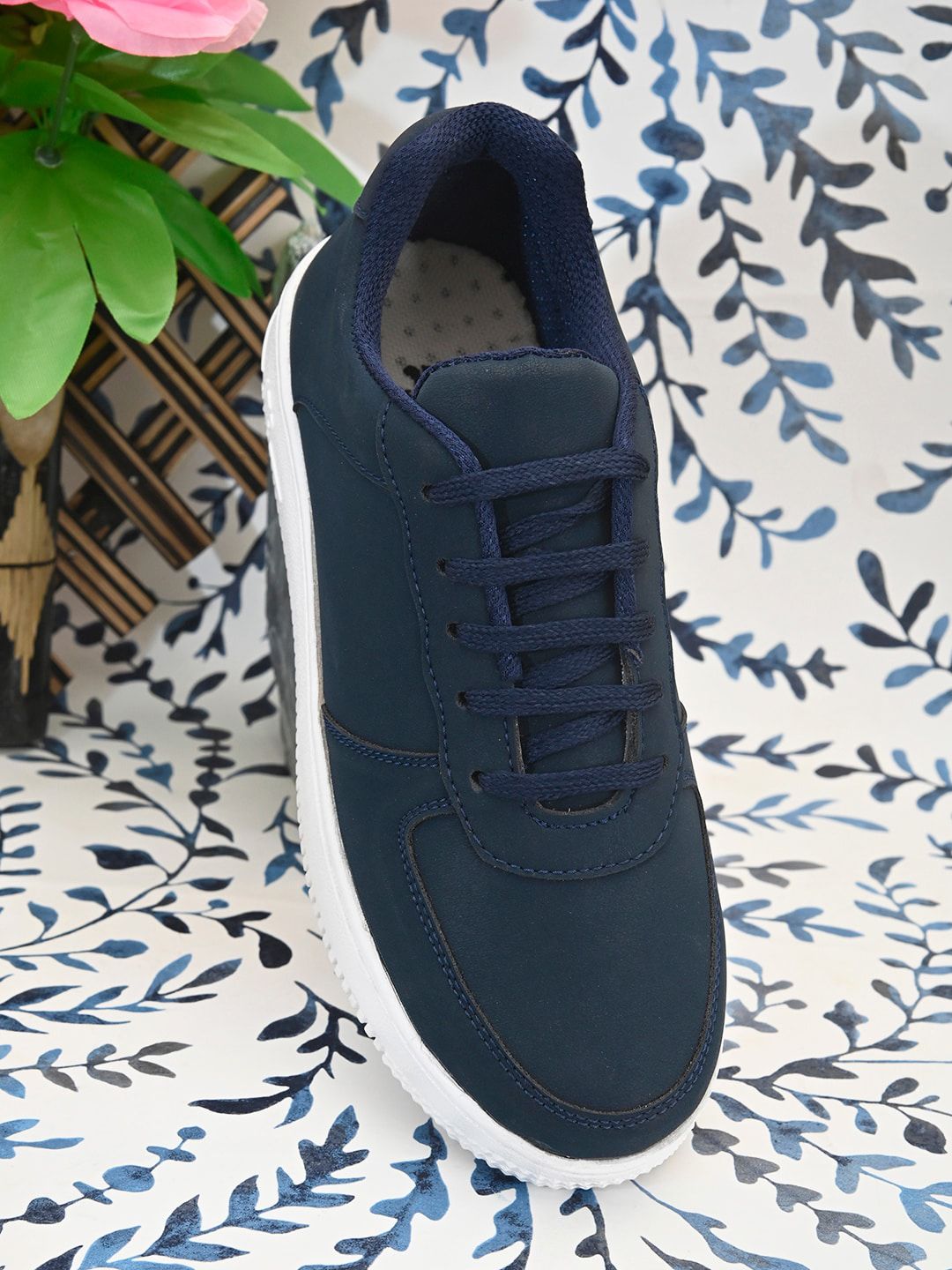 Roadster Women Blue & White Solid Round-Toe Casual Sneakers Price in India