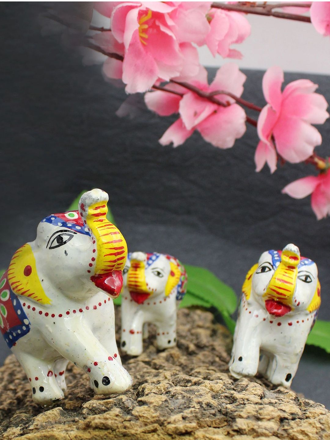 Fashion Bizz Set Of 3 White & Red Textured Elephant Showpieces Price in India