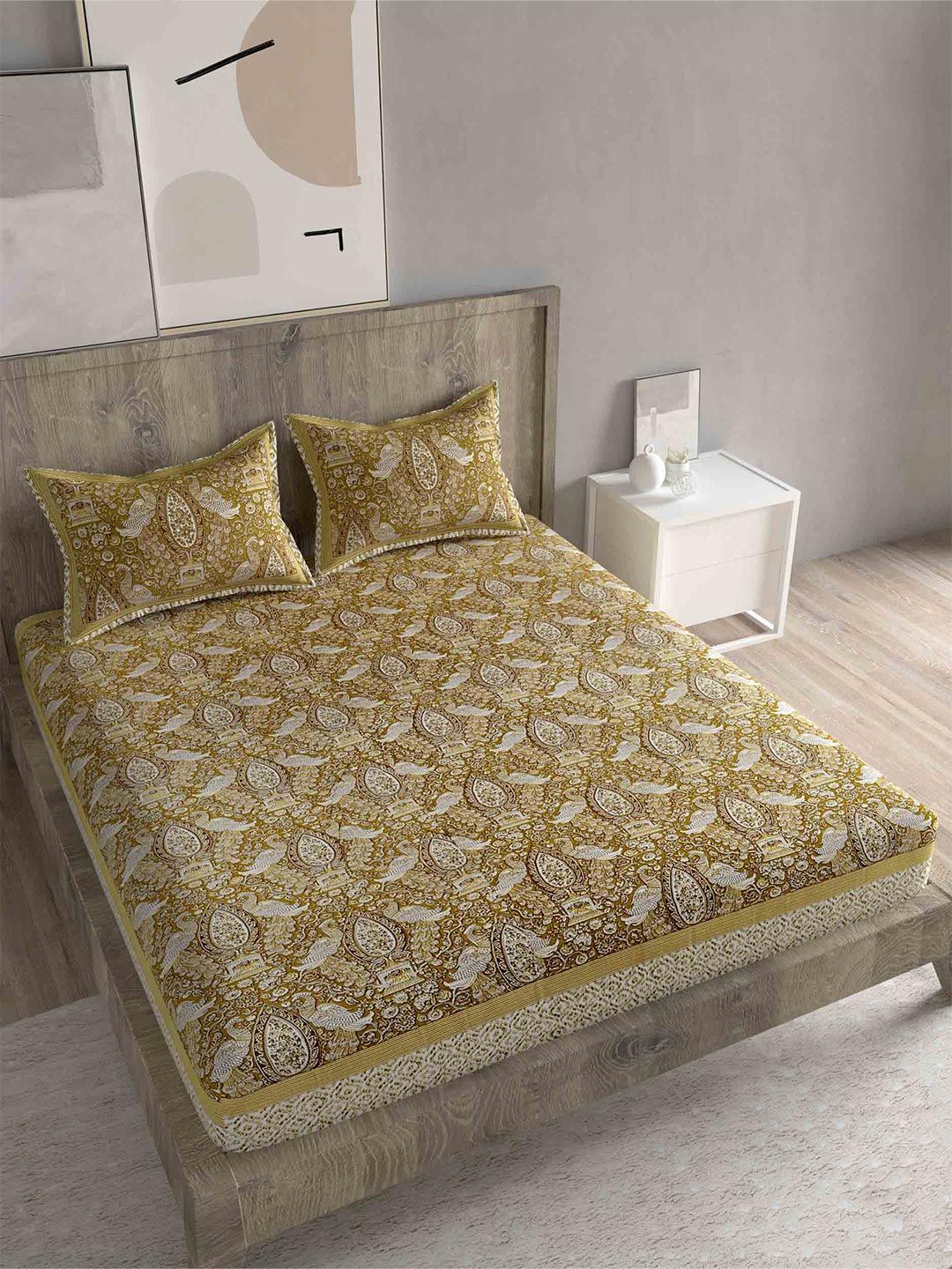 Spangle Gold-Toned & White Ethnic Motifs Cotton 260 TC King Bedsheet with 2 Pillow Covers Price in India