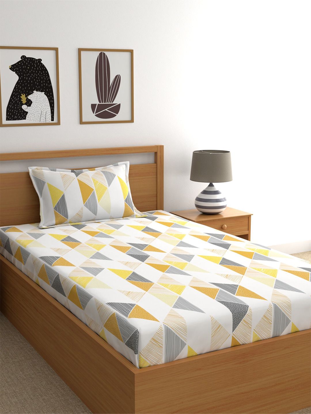 Dreamscape Yellow & Off White Pure Cotton Geometric 140 TC Bedsheet &1 Pillow Covers Price in India