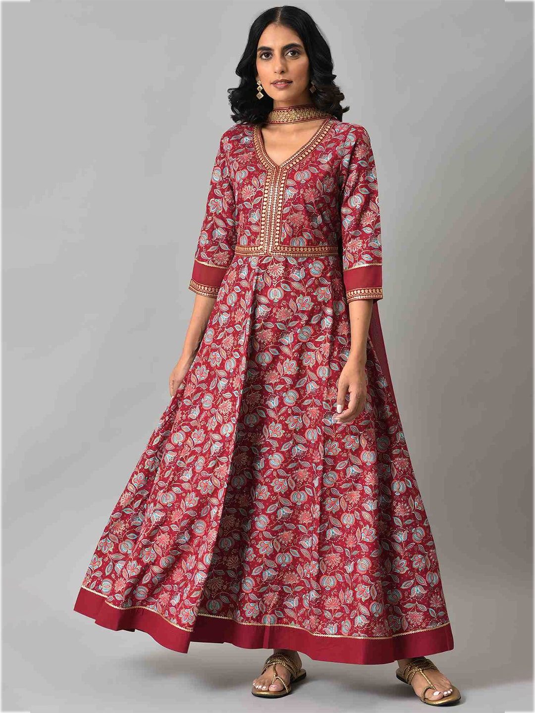 AURELIA Maroon & Gold-Toned Floral Ethnic Maxi Dress with Shawl Price in India