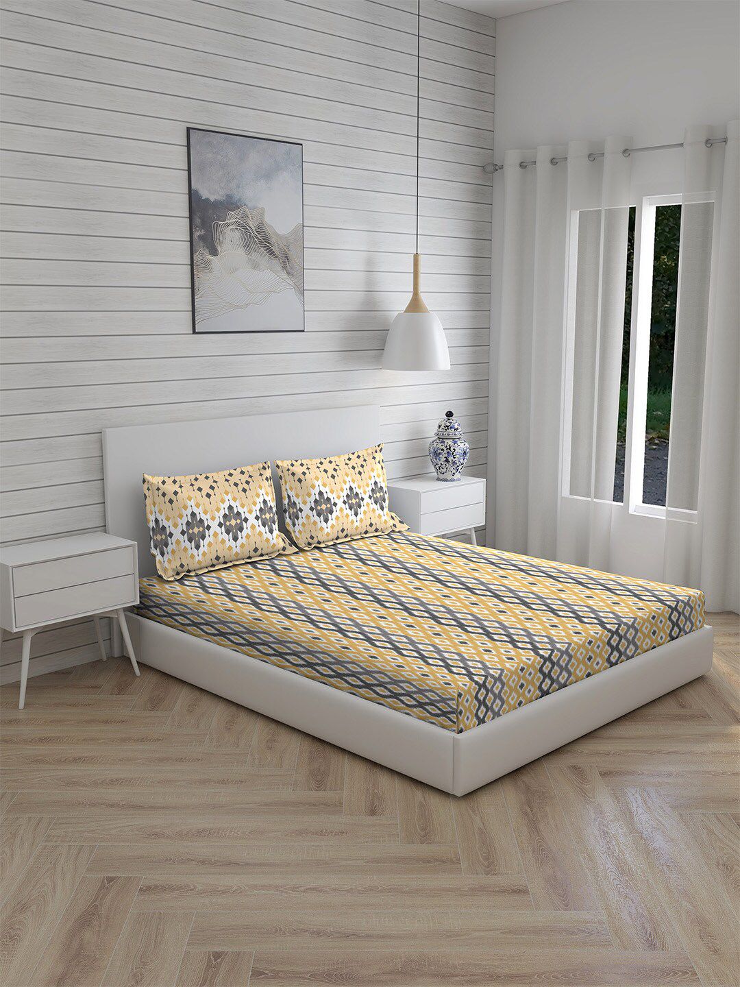 Layers Geometric 104 TC Cotton King Bedsheet with 2 Pillow Covers Price in India