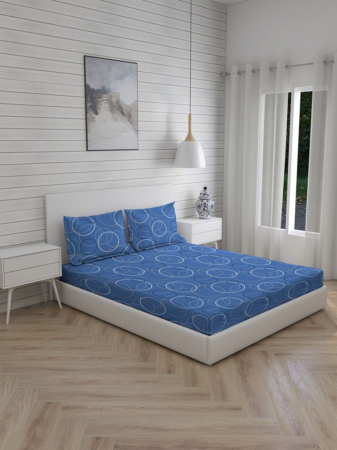 Layers Blue & White Geometric 144 TC Queen Bedsheet with 2 Pillow Covers Price in India