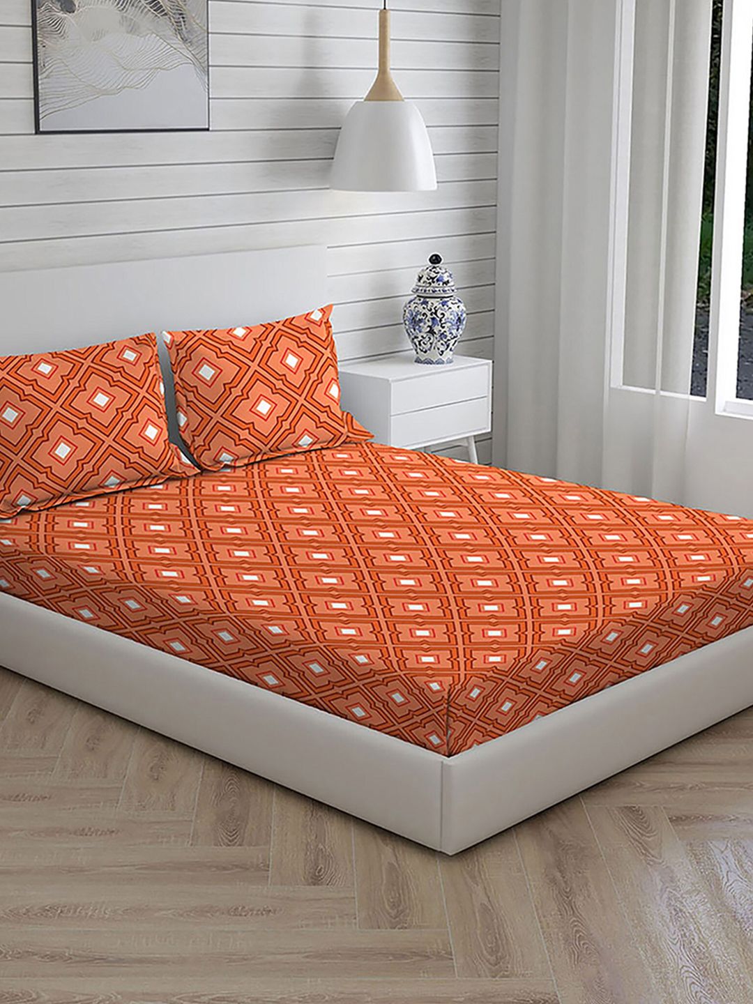 Layers Brown & White Geometric 104 TC King Bedsheet with 2 Pillow Covers Price in India