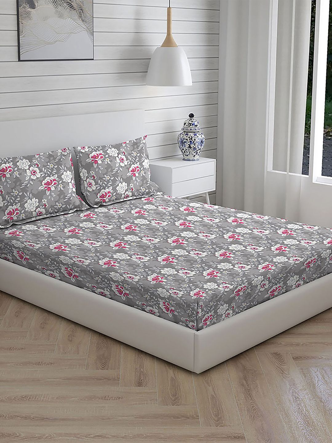 Layers Grey & White Floral 104 TC King Bedsheet with 2 Pillow Covers Price in India
