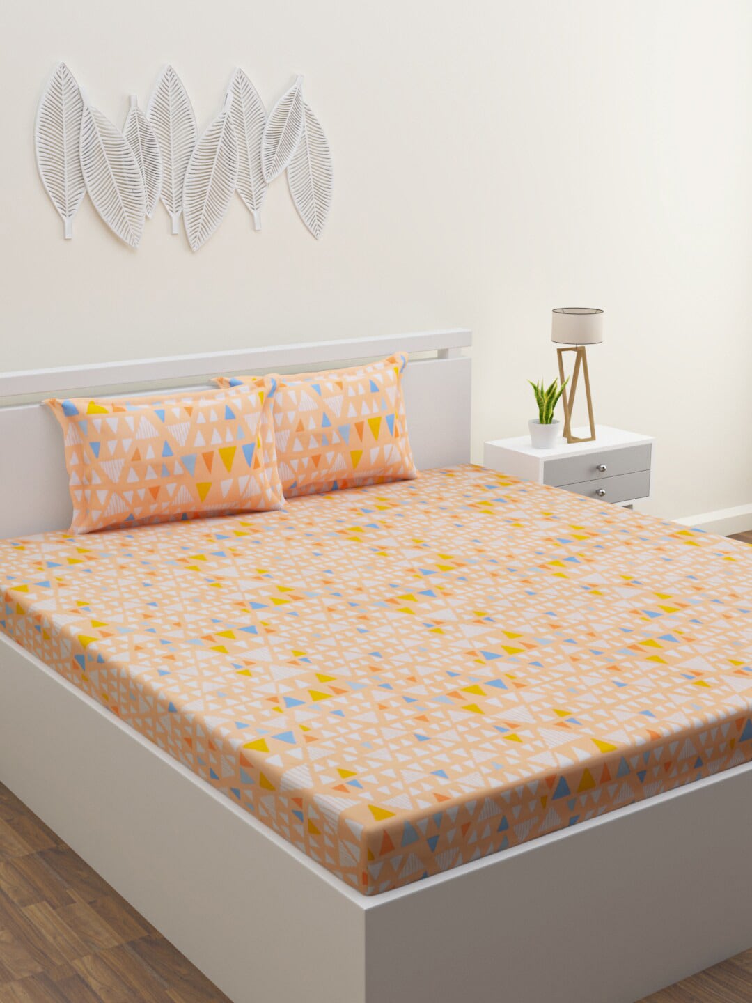 ROMEE Peach & Blue Geometric 300 TC Pure Cotton King Bedsheet with 2 Pillow Covers Price in India