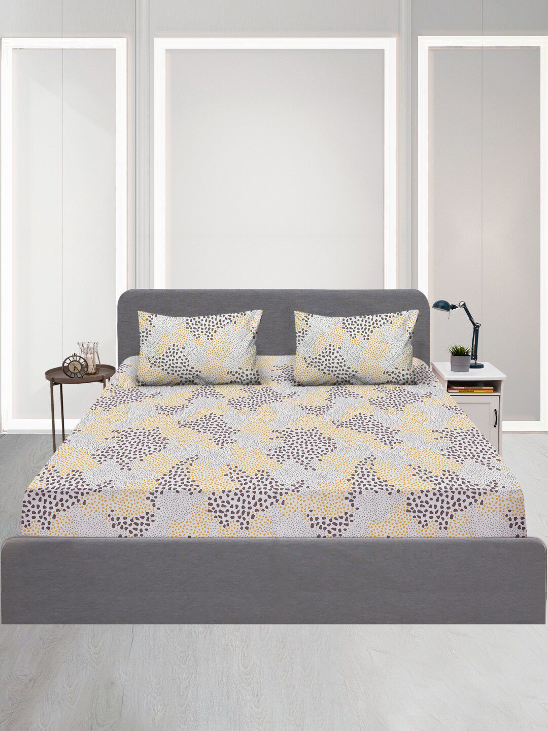 SLEEPX Off White & Yellow Graphic 120 TC Queen Bedsheet with 1 Pillow Covers Price in India