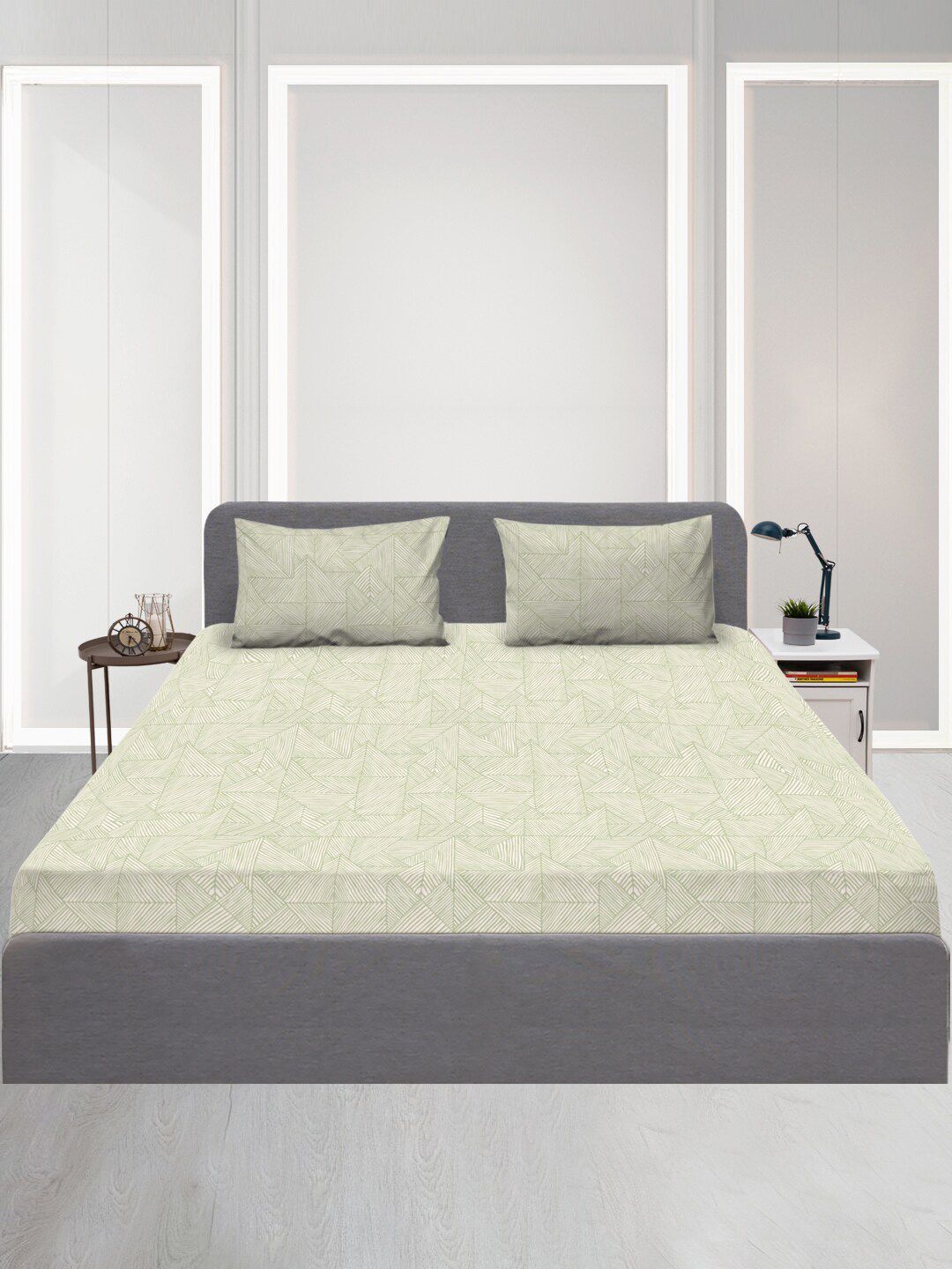 SLEEPX Green & White Geometric 120 TC Queen Bedsheet with 1 Pillow Covers Price in India