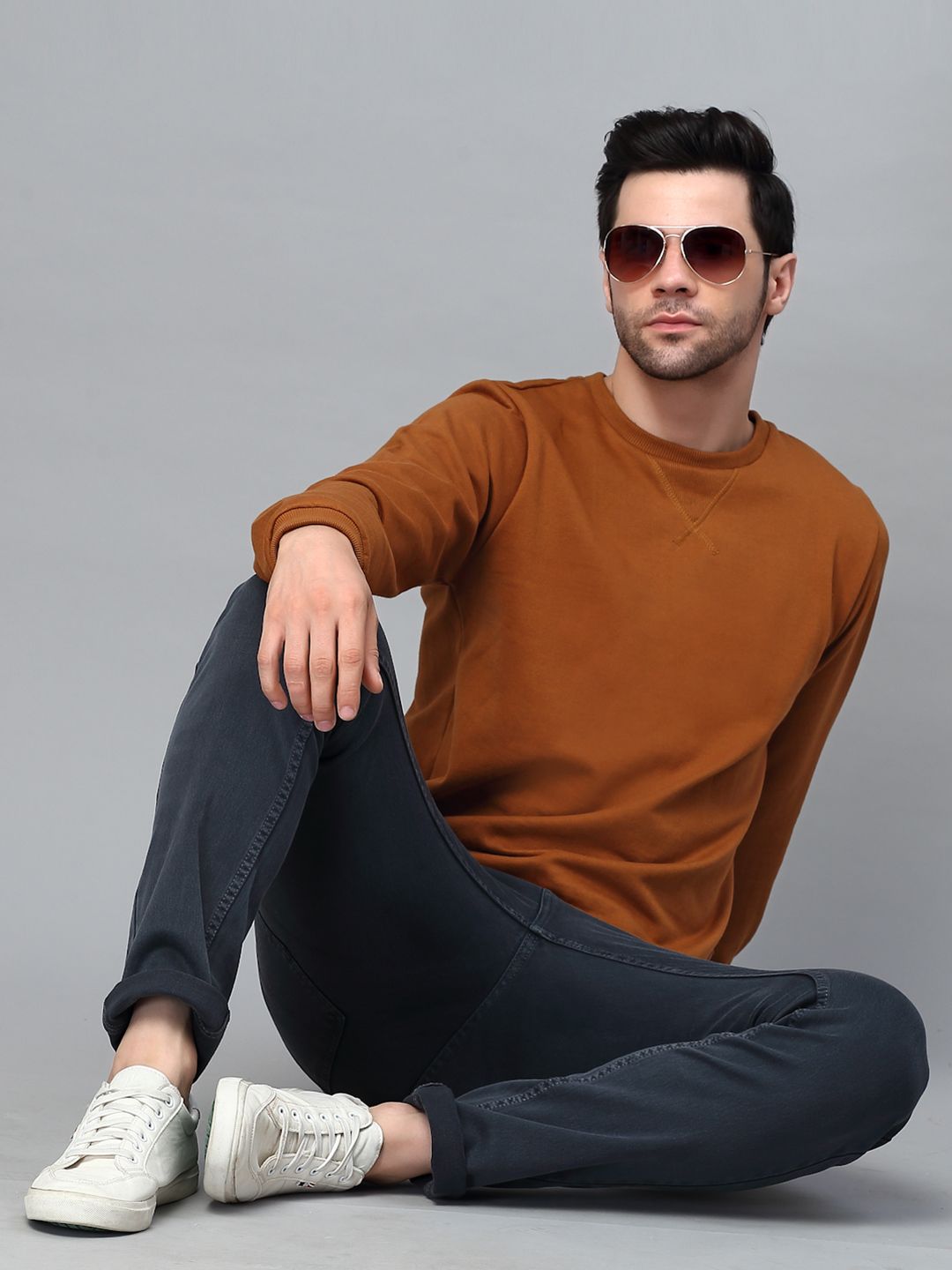 Rigo Men Brown Solid Fleece Pullover Sweatshirt