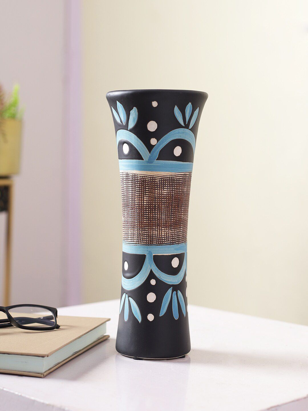 TAYHAA Unisex Black & Blue Hand Painted Textured Vase Price in India
