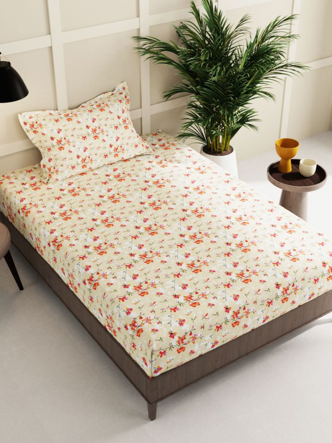 BIANCA  Floral 150 TC Single Bedsheet with 2 Pillow Covers Price in India