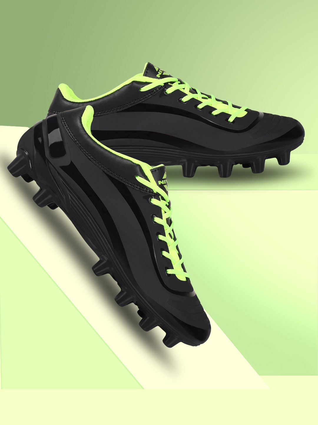 NIVIA Men Airstrike Football Shoes