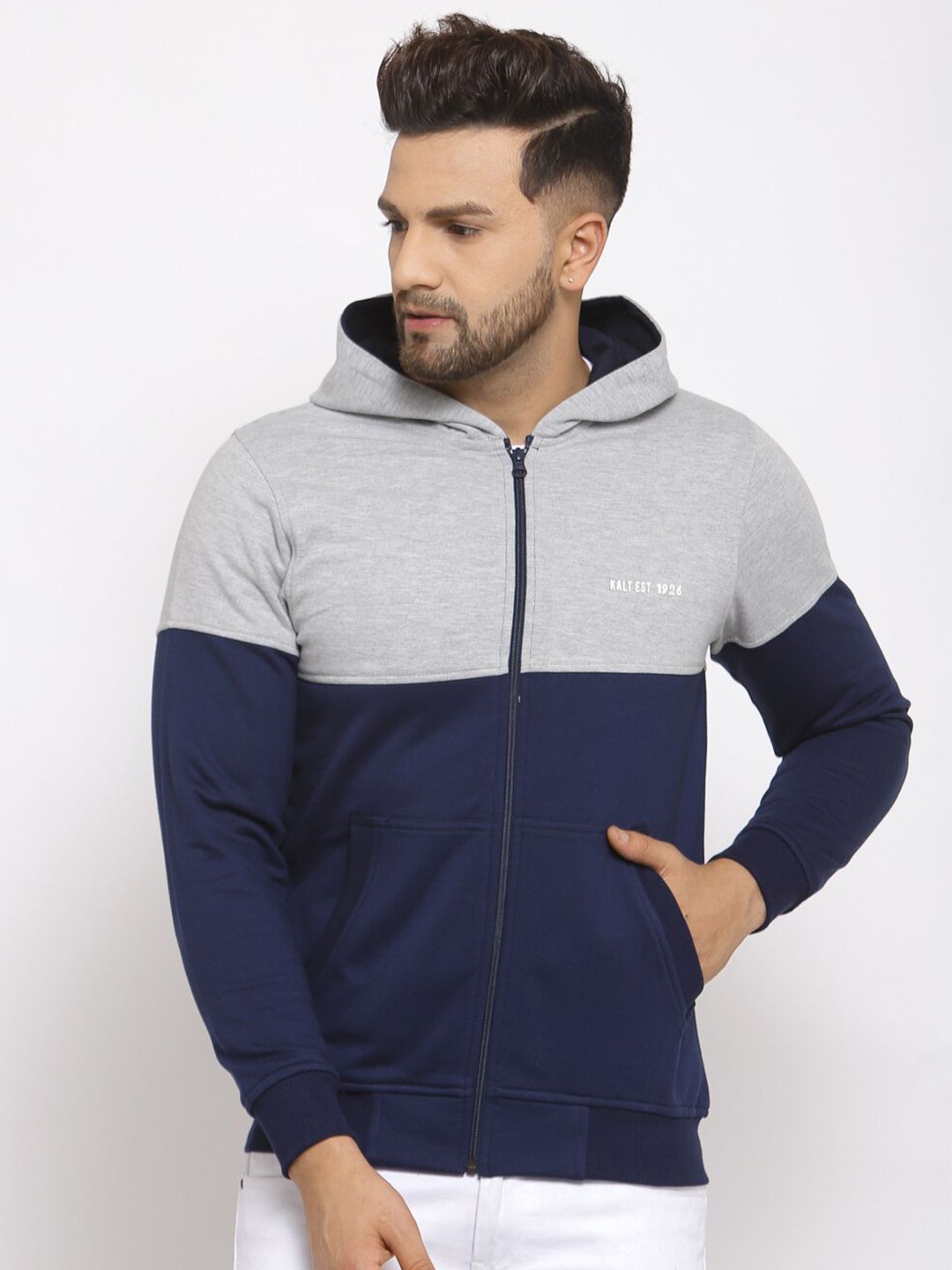 Kalt Men Navy Blue Colourblocked Sweatshirt