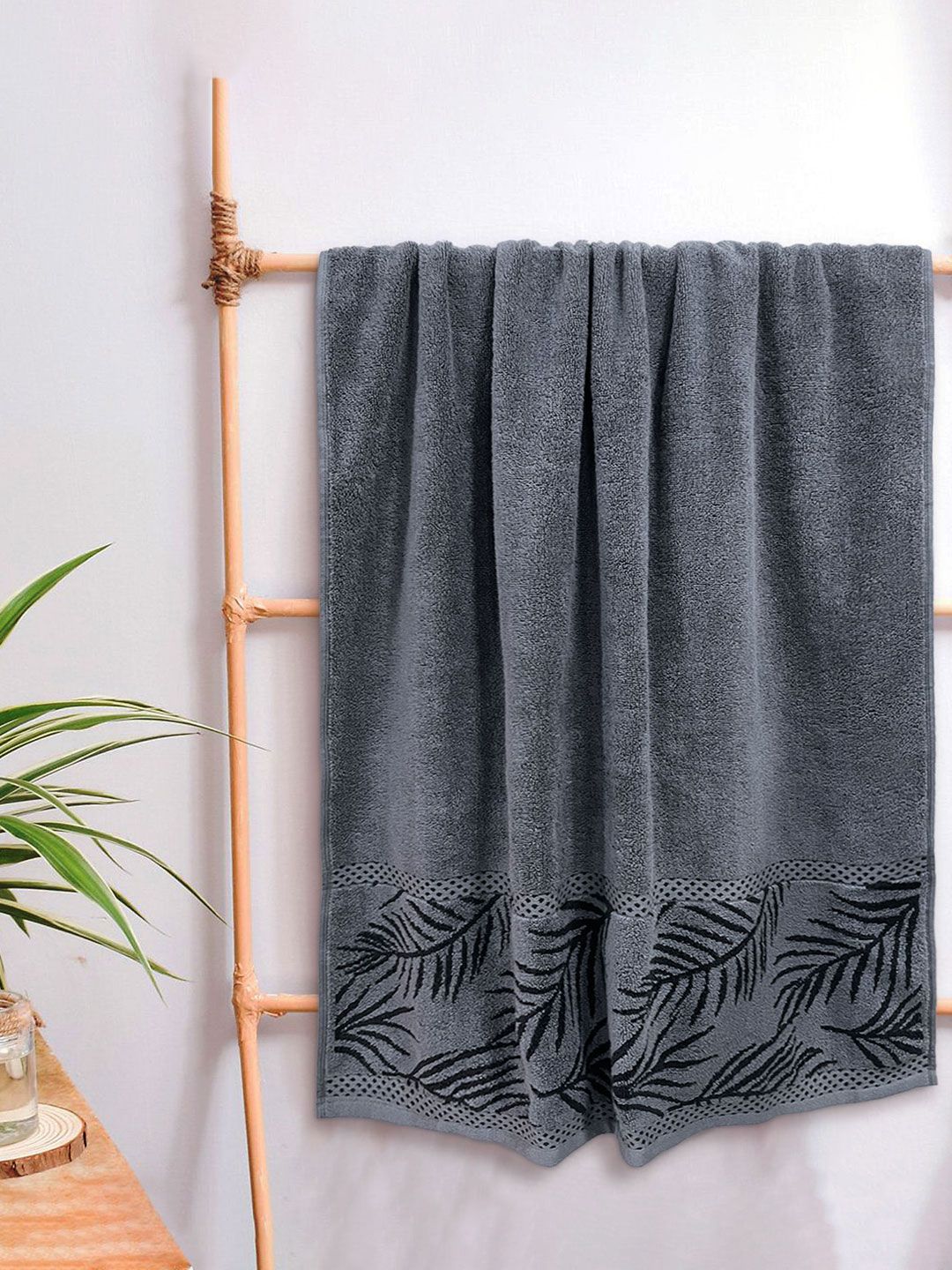 Aura Grey Printed 380 GSM Cotton Bath Towel Price in India