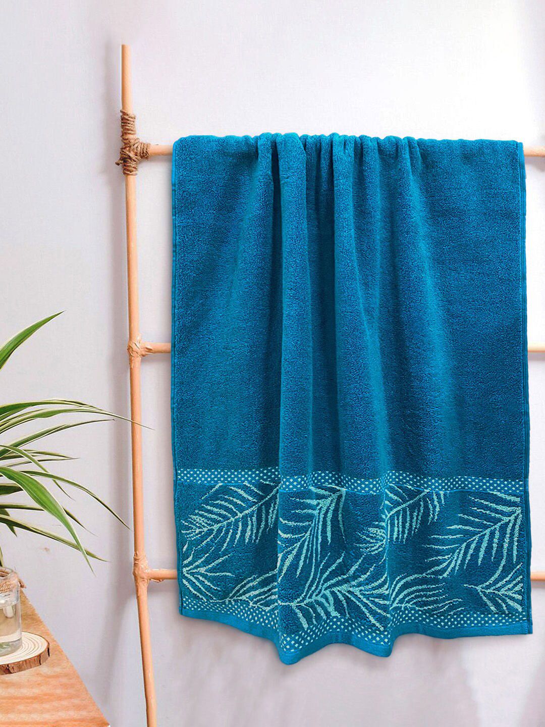 Aura Teal Blue Printed 380 Gsm Cotton Bath Towels Price in India