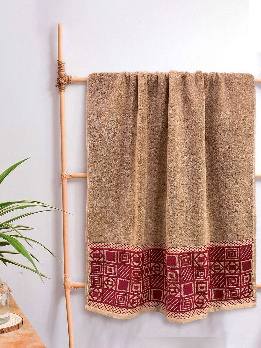 Aura Taupe Printed 380 Gsm Cotton Bath Towels Price in India