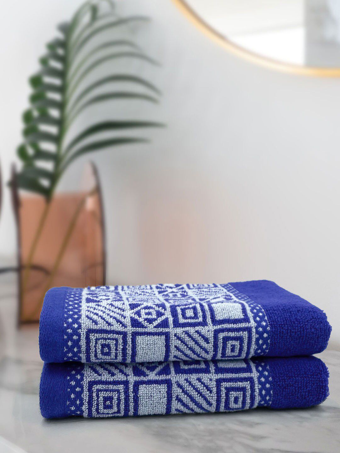 Aura Set of 2 Blue Printed Cotton 380 GSM Hand Towels Price in India