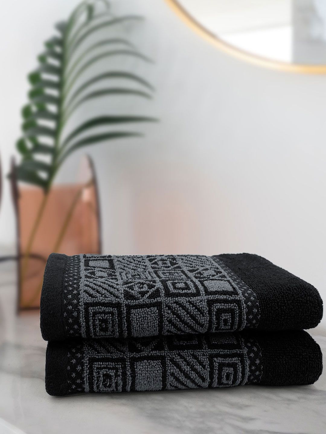 Aura Pack Of 2 Black Printed Hand Towels Price in India