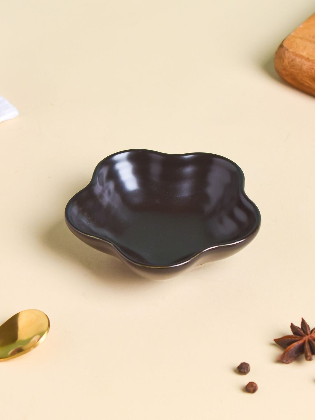 Nestasia Black Ceramic Glossy Bowls Price in India