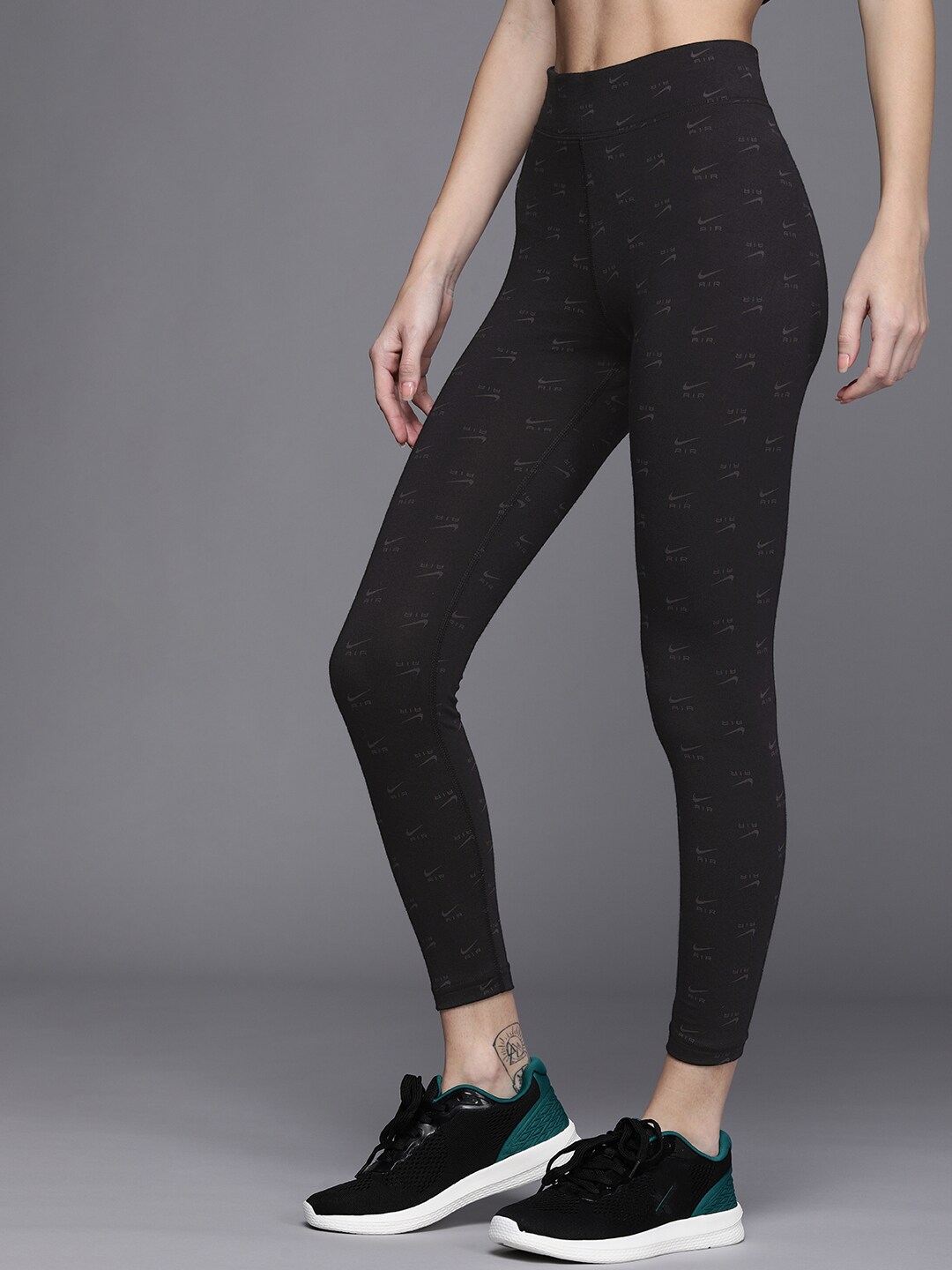 Nike Air Women Logo Print High-Waisted Tights Price in India