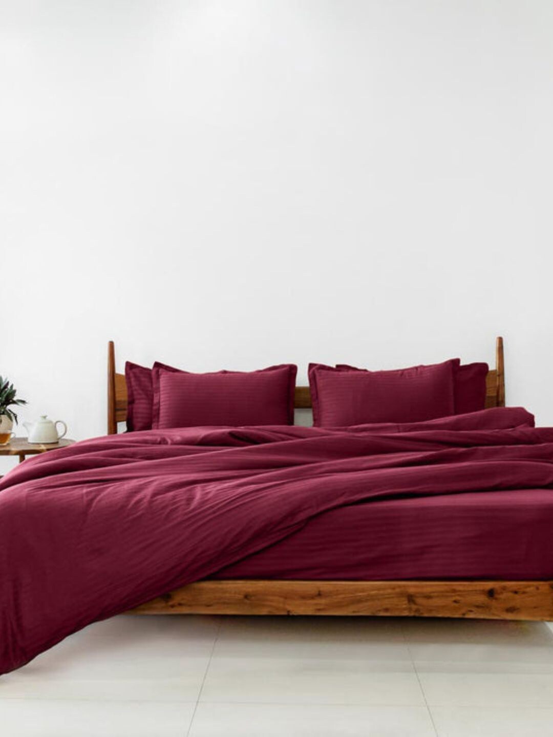 Sleeping Owls- because your sleep matters Wine Red Striped Cotton Bedding Set Price in India