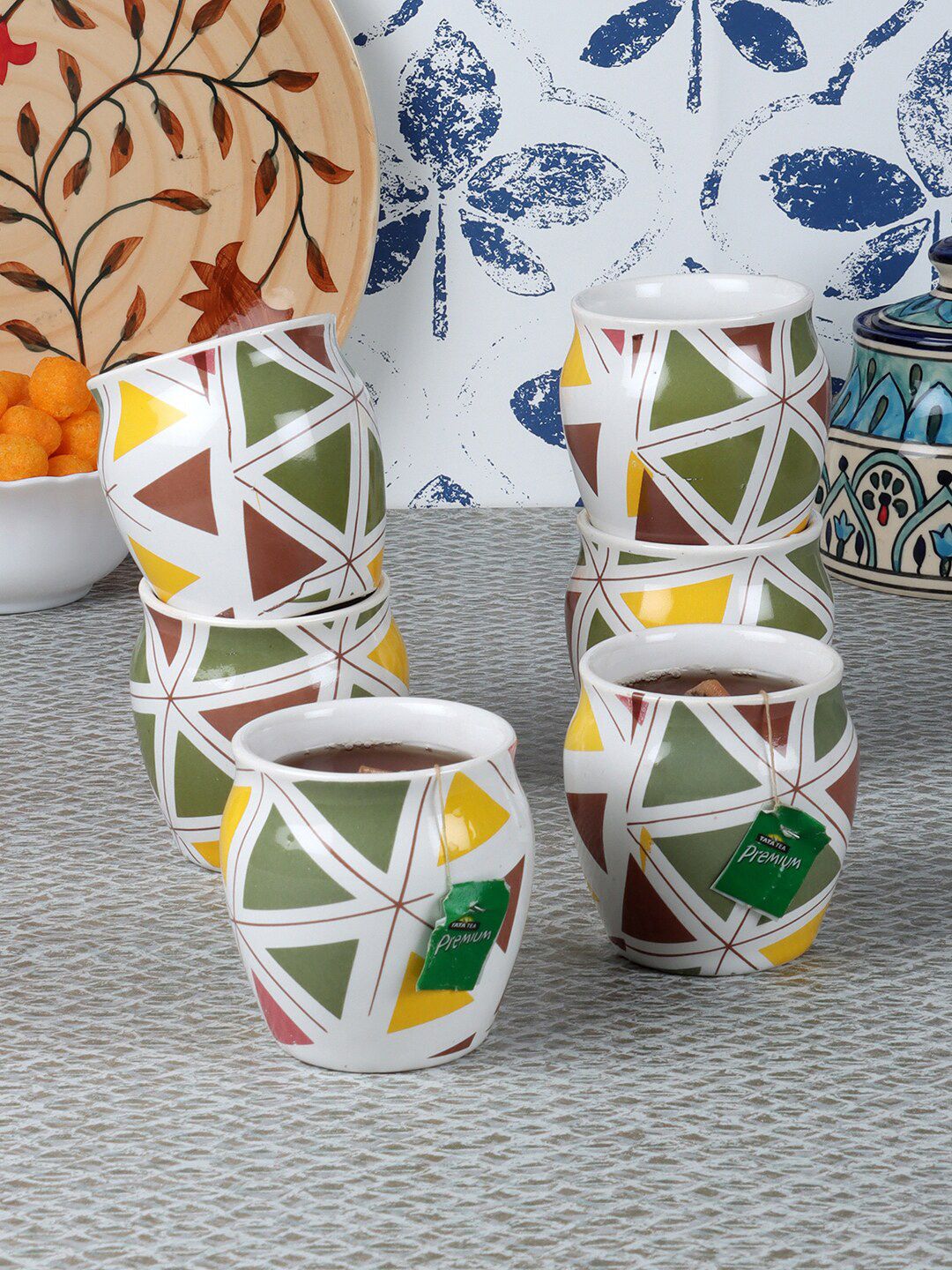 CDI Set Of 7 White & Brown Geometric Printed Ceramic Glossy Kulladhs With Wooden Tray Price in India