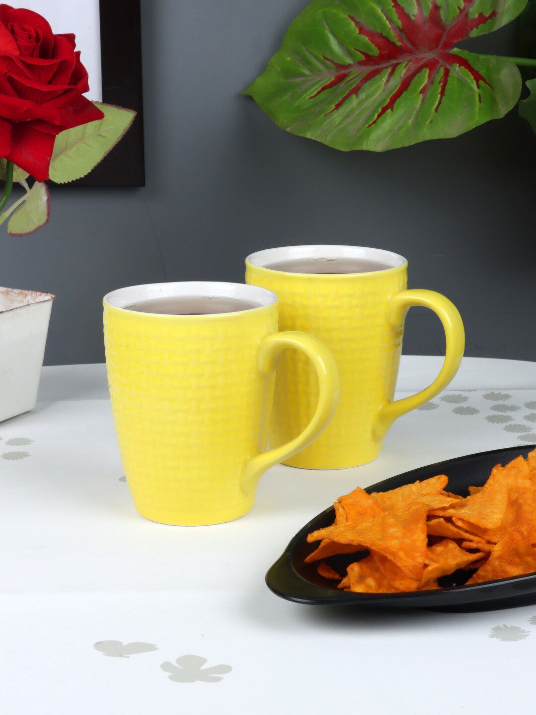 CDI Yellow Set Of 7 Textured Ceramic Glossy Mugs With Tray Price in India