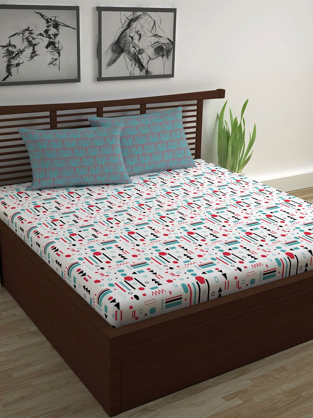 Divine Casa White & Pink Geometric 144 TC Queen Bedsheet with 2 Pillow Covers Price in India