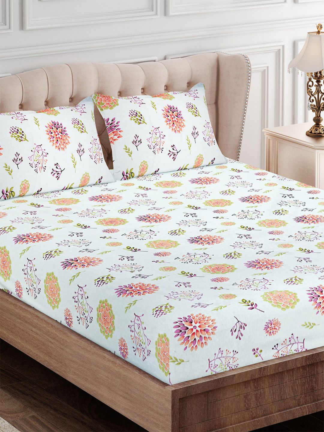 SEJ by Nisha Gupta Floral 144 TC Queen Bedsheet with 2 Pillow Covers Price in India