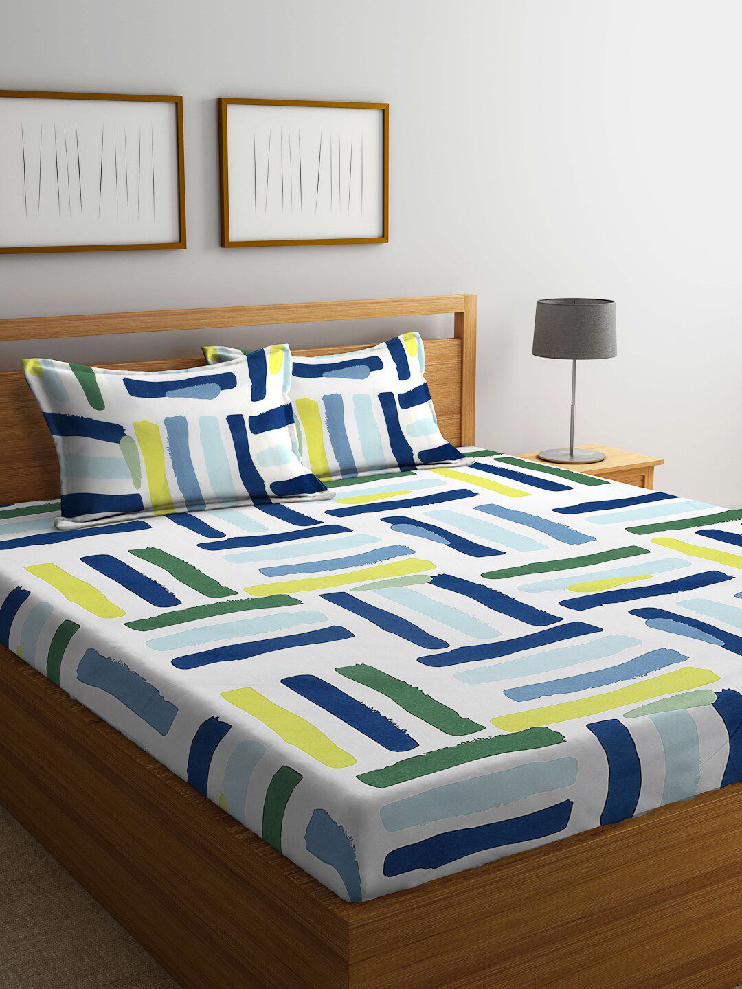 Arrabi Off White & Green 300 TC King Bedsheet with 2 Pillow Covers Price in India